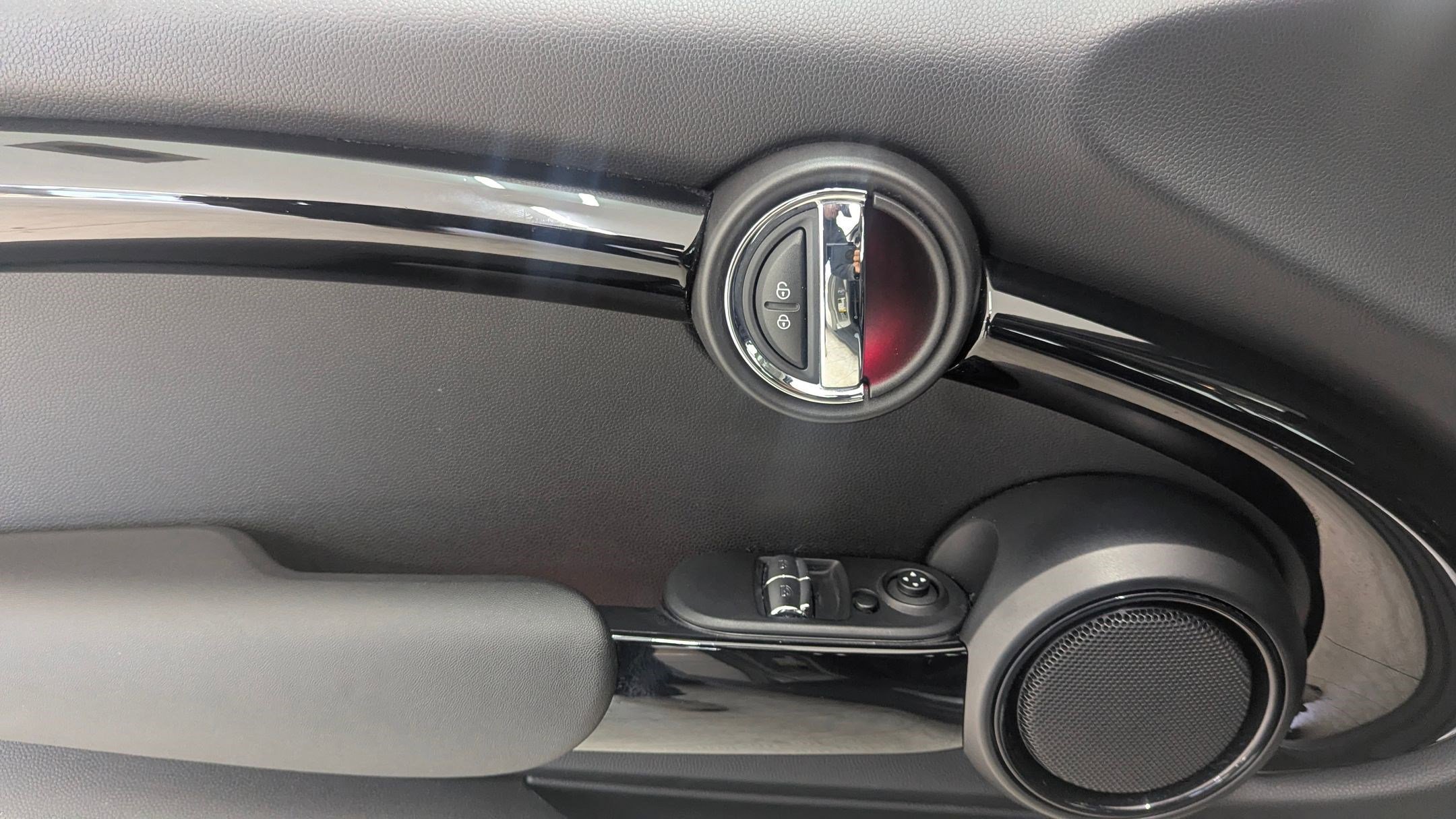 Used 2020 MINI Cooper S image 13