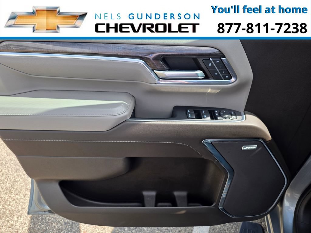 Used 2024 Chevrolet Silverado 2500 LTZ w/ LTZ Premium Package AWD/4WD image 17