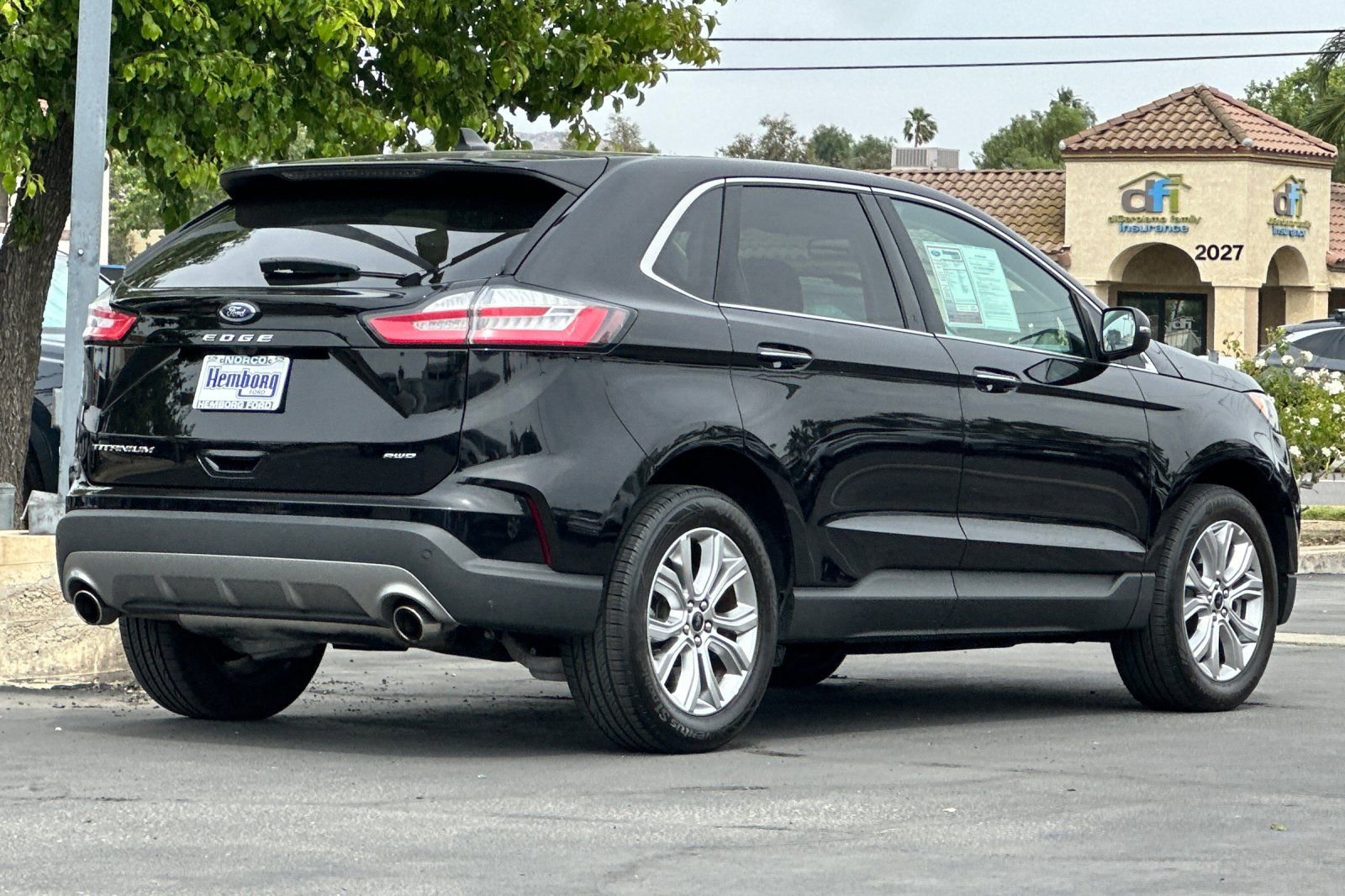 Used 2024 Ford Edge Titanium image 4