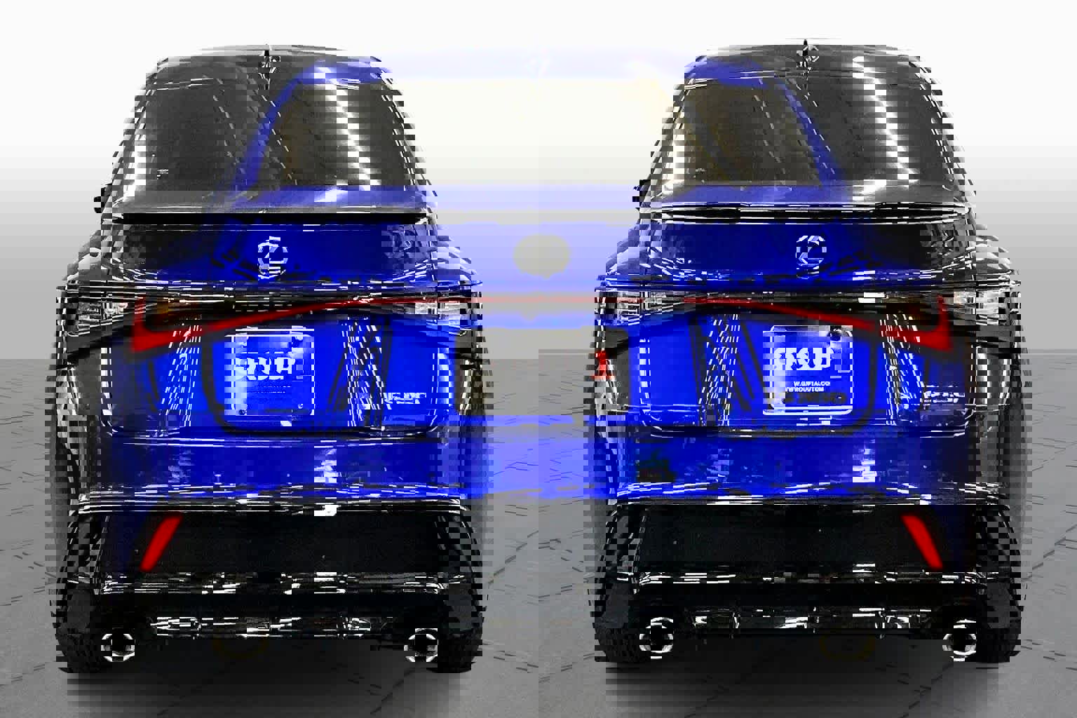 Used 2025 Lexus IS 350 F Sport w/ Navigation Package image 4