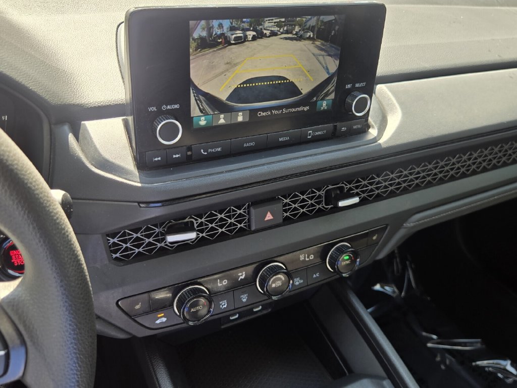 Certified 2025 Honda Accord SE image 22