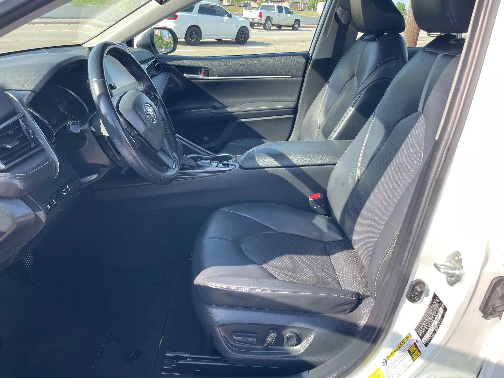 Used 2021 Toyota Camry XSE w/ Carpet Mat Package (TMS) image 14