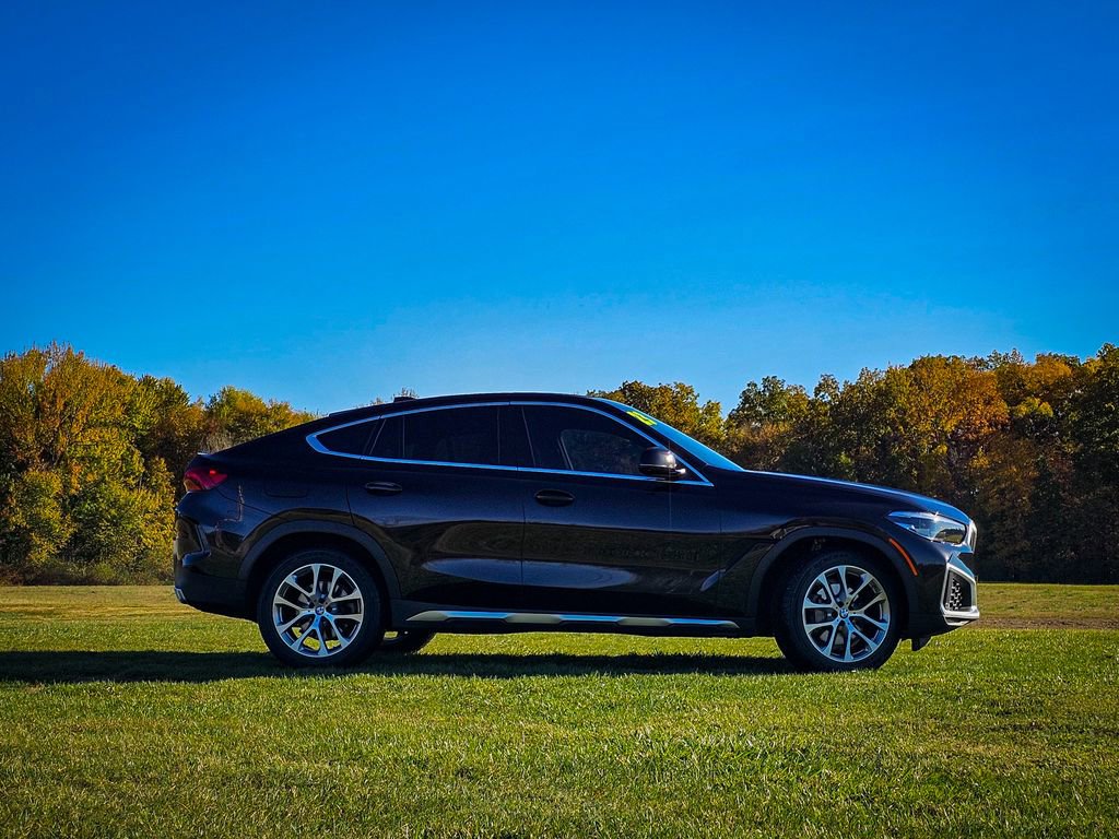 Used 2023 BMW X6 xDrive40i w/ Premium Package image 3