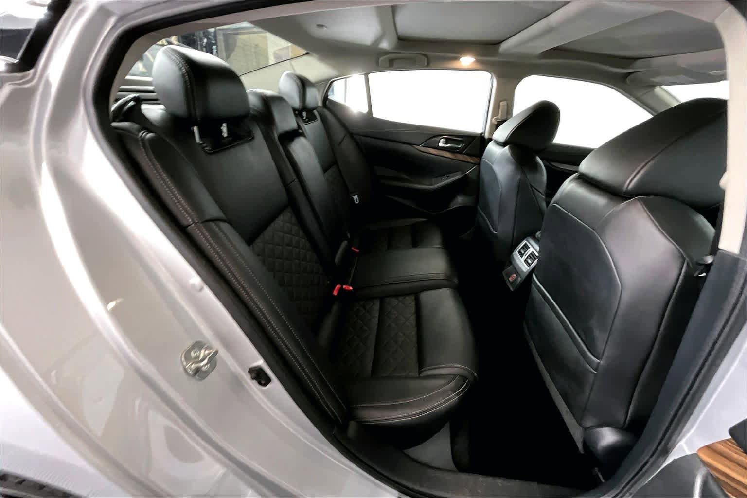Used 2018 Nissan Maxima FWD image 20