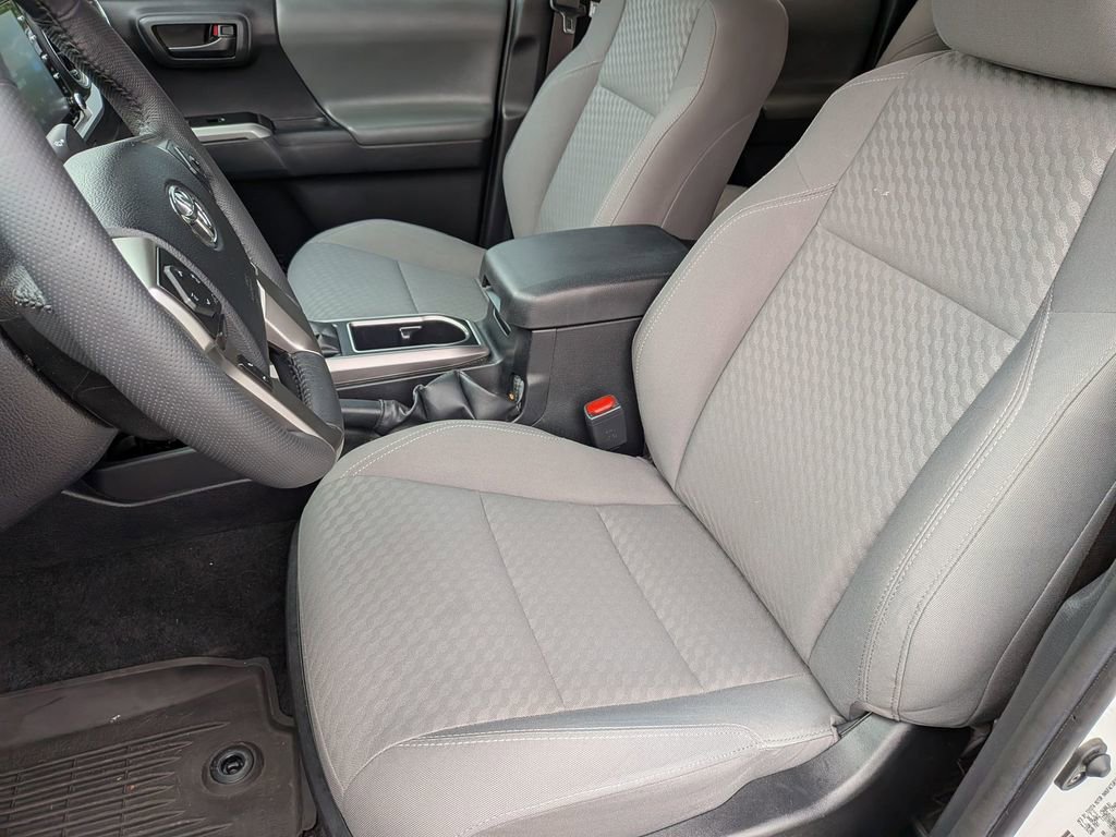 Used 2023 Toyota Tacoma SR5 RWD image 32