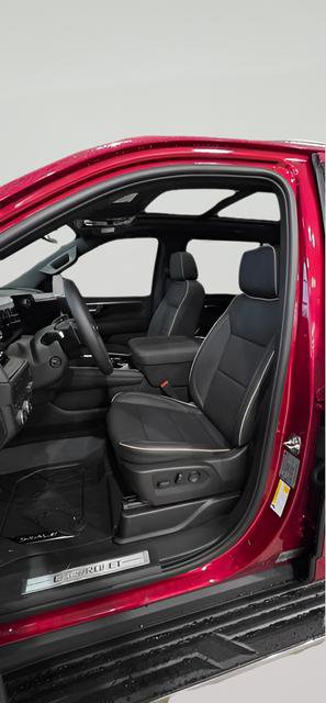 New 2026 Chevrolet Suburban Premier w/ Sun And Tow Package AWD/4WD image 15