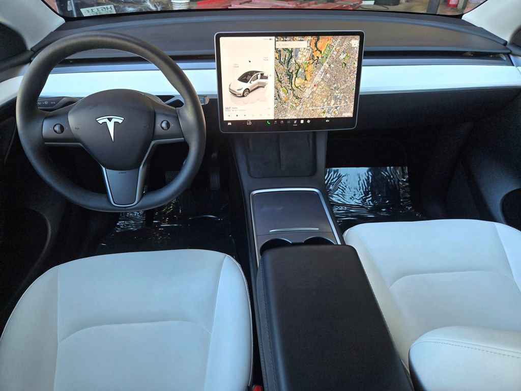 Used 2023 Tesla Model Y Long Range image 14