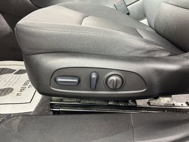 Used 2024 Chevrolet Malibu LT image 33