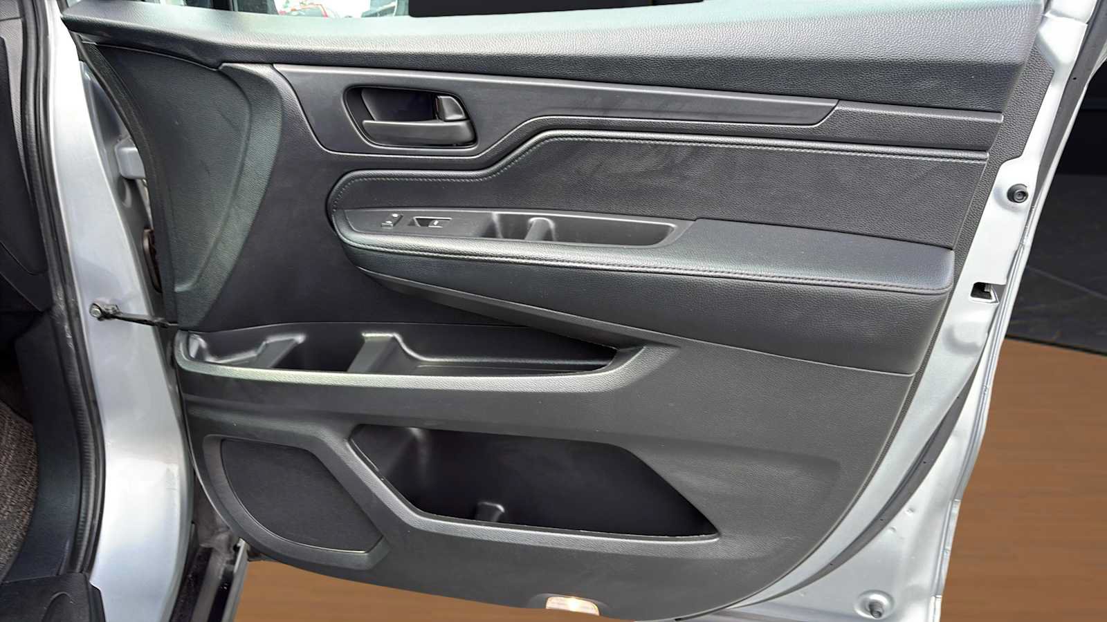 Used 2025 Honda Odyssey EX-L image 23