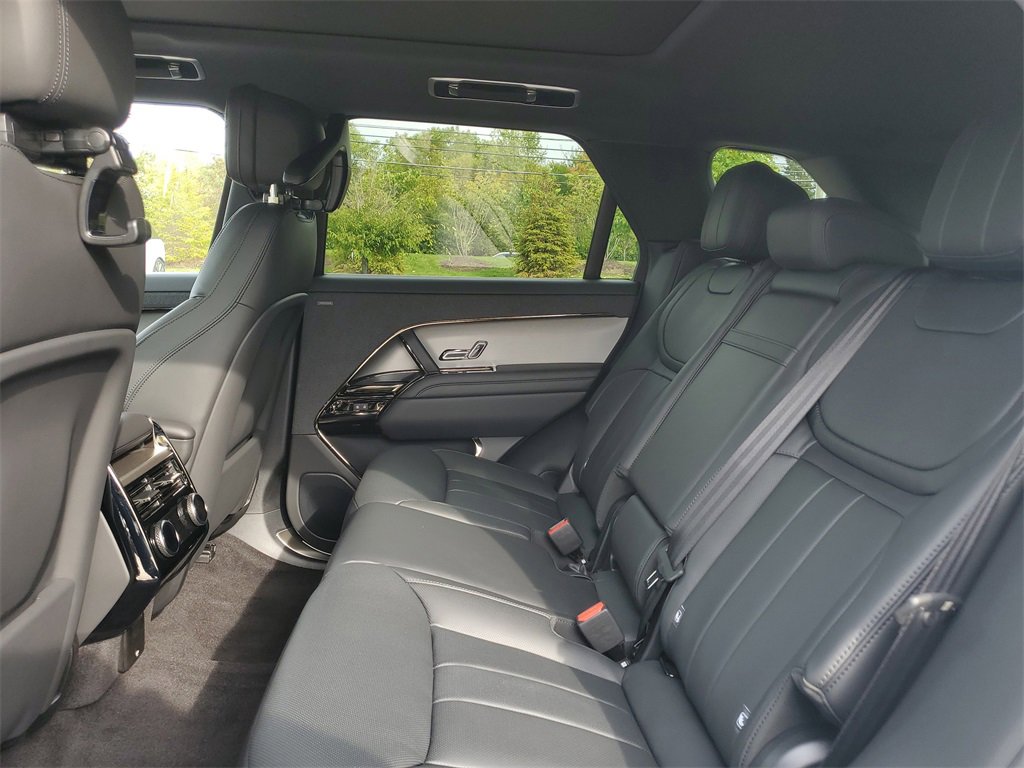 New 2025 Land Rover Range Rover Sport Dynamic SE image 24