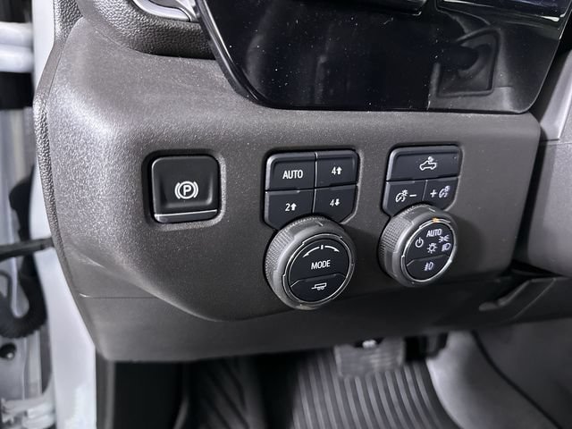 Used 2025 Chevrolet Silverado 1500 LT Trail Boss AWD/4WD image 18