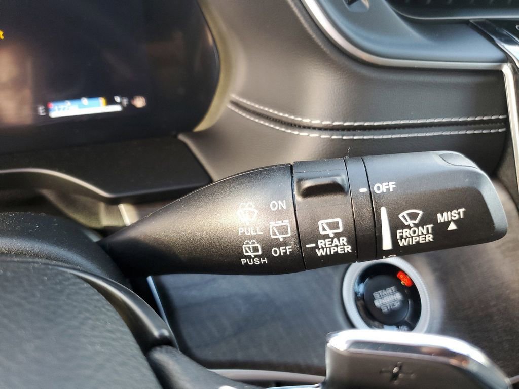 Used 2024 Jeep Grand Cherokee Limited w/ Black Appearance Package image 25