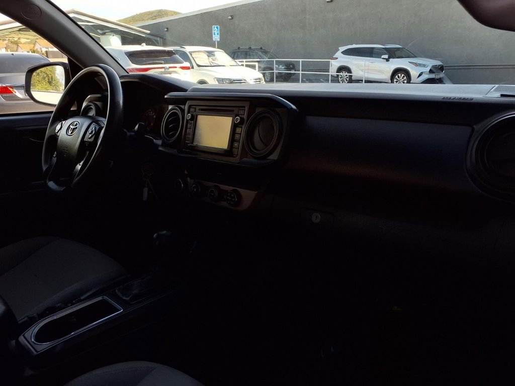 Used 2018 Toyota Tacoma SR image 20