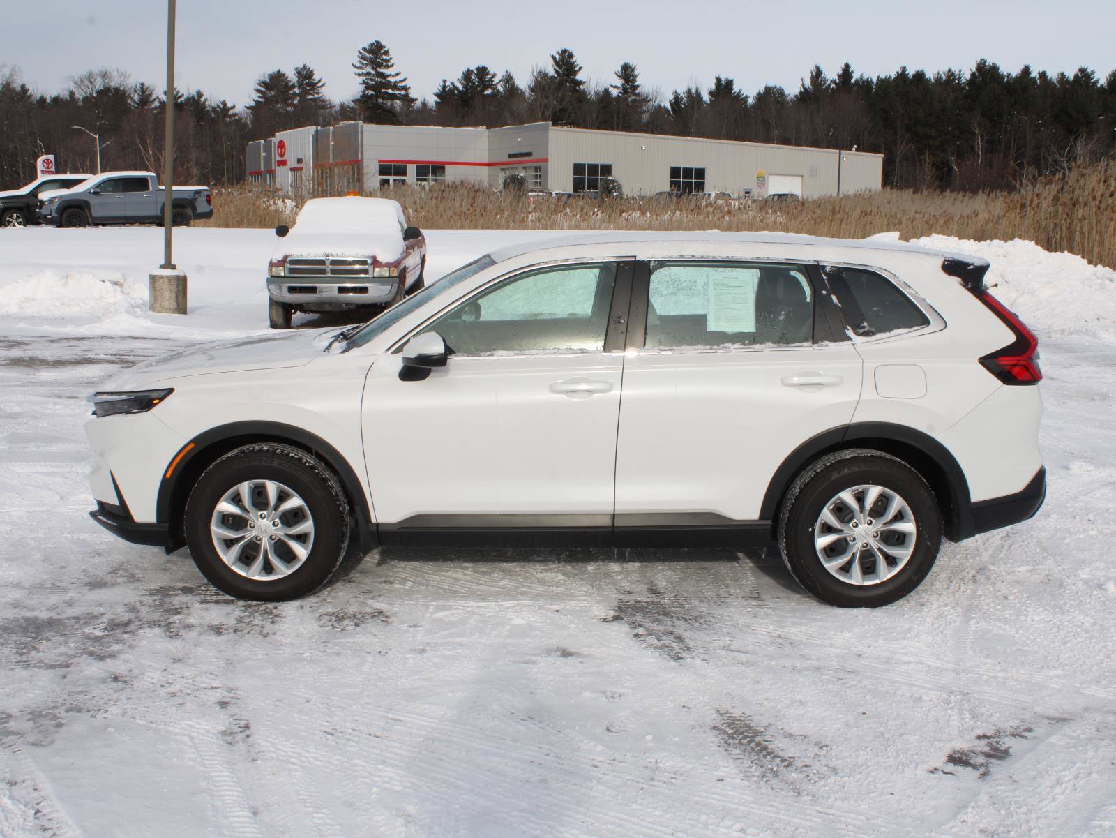 Used 2024 Honda CR-V LX image 5