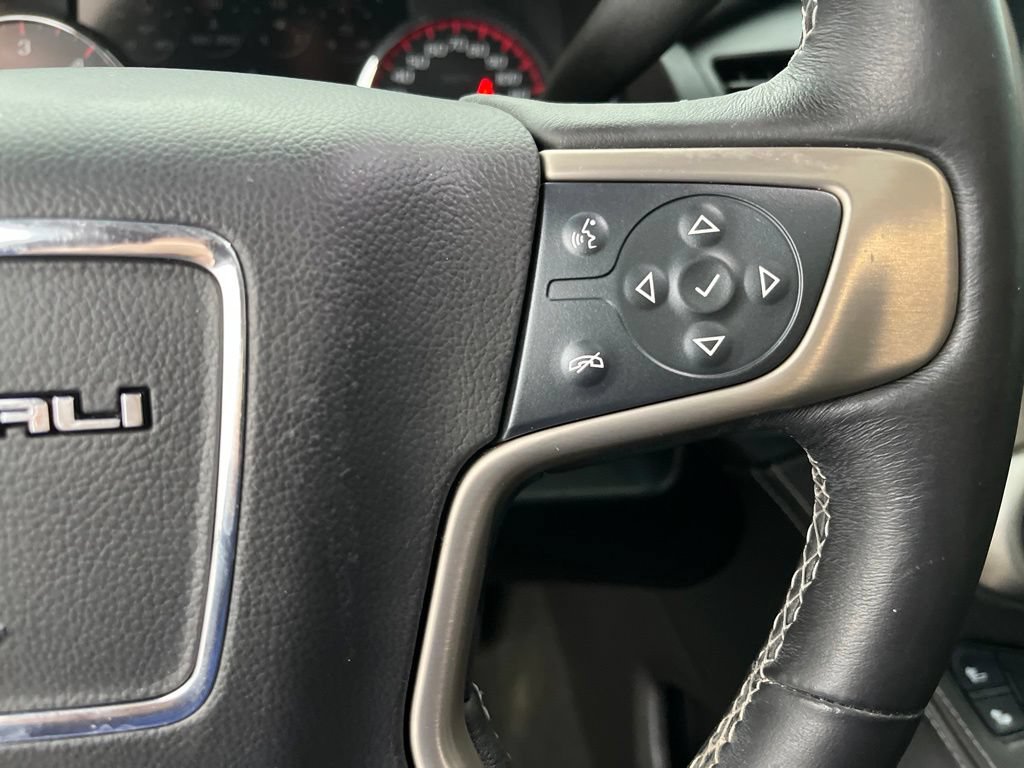 Used 2016 GMC Yukon Denali w/ Open Road Package AWD/4WD image 18