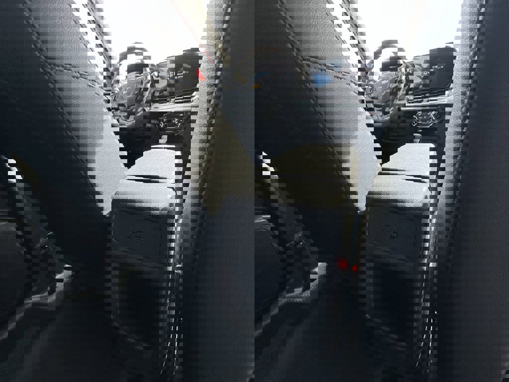 New 2026 Chevrolet Trax LT image 18