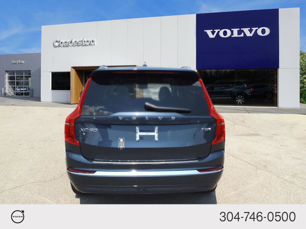 Certified 2025 Volvo XC90 T8 Plus w/ Protection Package image 4