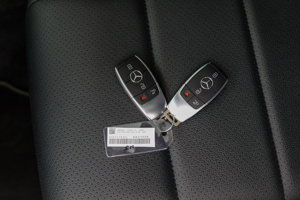 Used 2024 Mercedes-Benz GLS 450 4MATIC image 58
