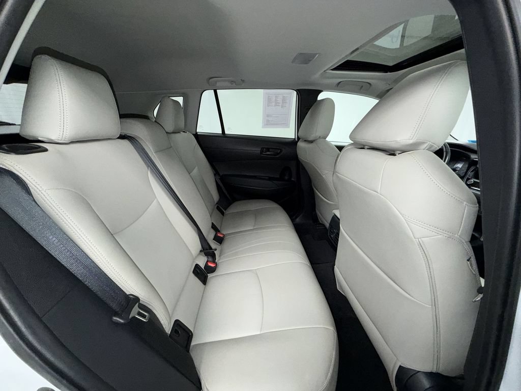 Used 2023 Toyota Corolla Cross LE w/ Moonroof Package AWD/4WD image 17
