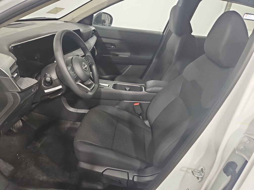 New 2026 Nissan Kicks S image 9