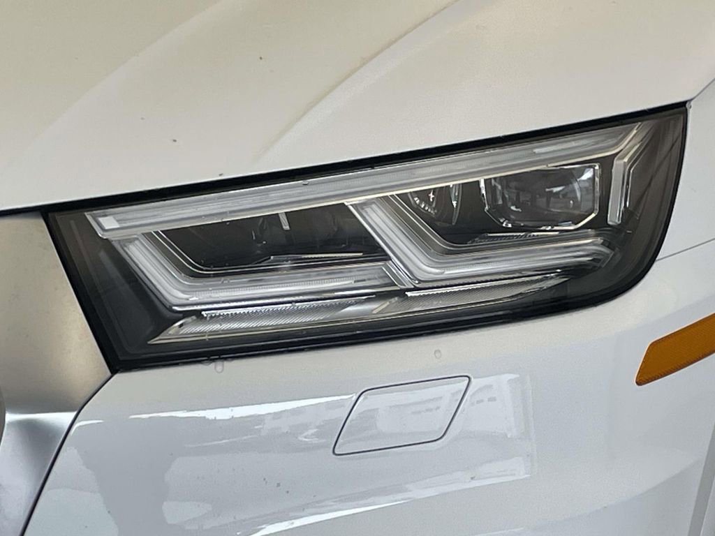 Used 2018 Audi Q5 Prestige AWD/4WD image 9