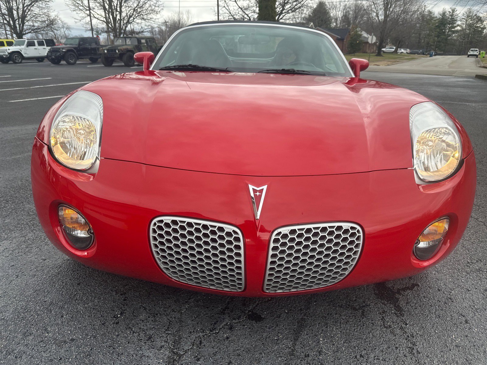 Used 2006 Pontiac Solstice Convertible w/ Premium Package image 2