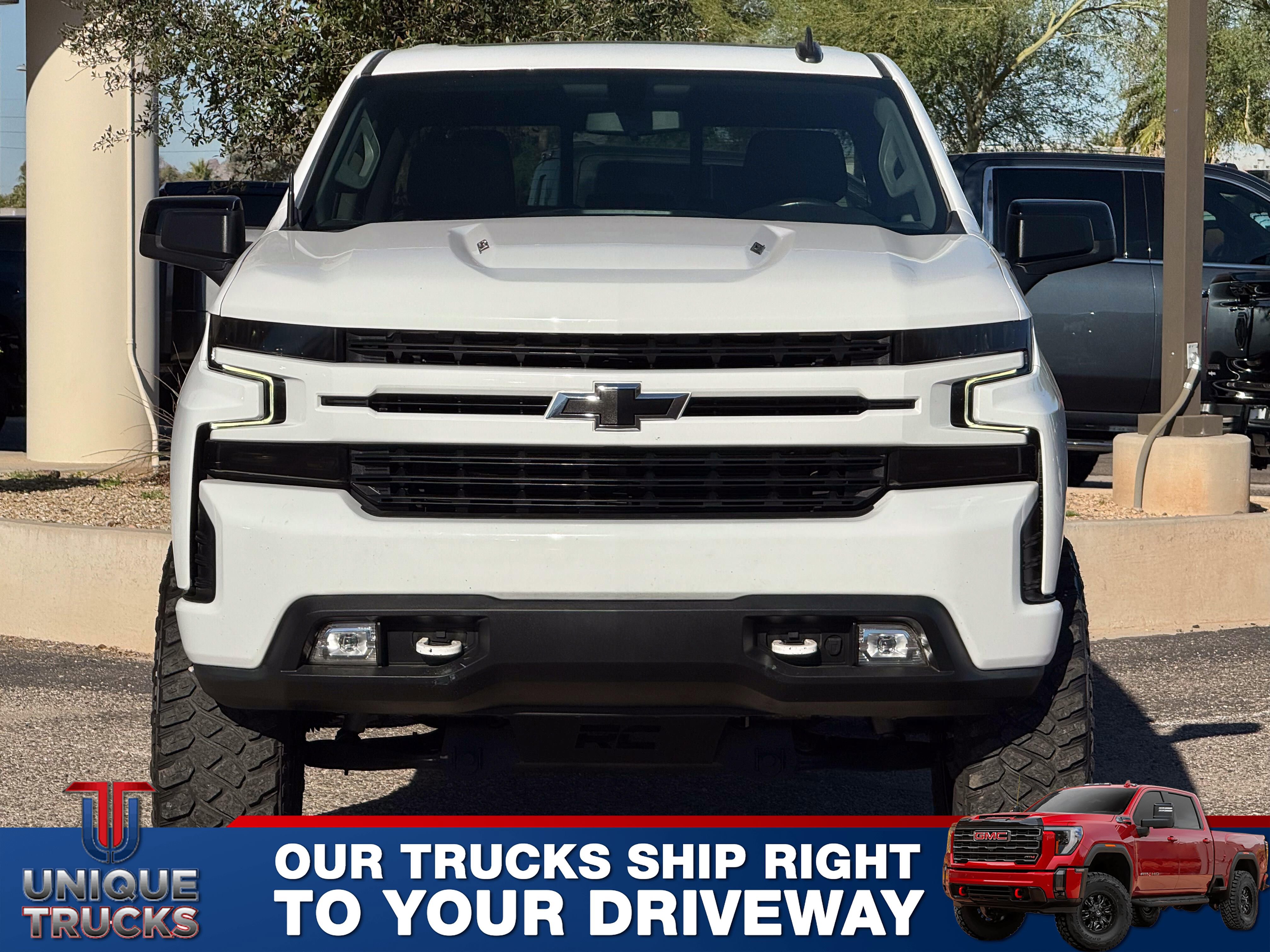 Used 2021 Chevrolet Silverado 1500 RST w/ Convenience Package II image 2