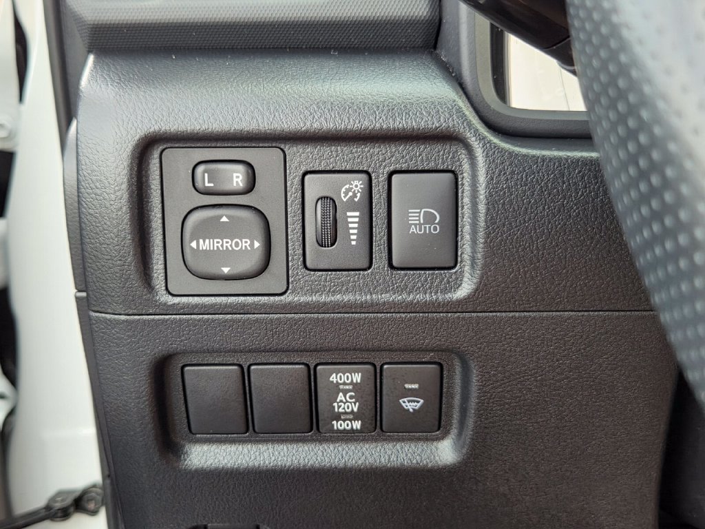 Used 2024 Toyota 4Runner SR5 Premium w/ Moonroof Package AWD/4WD image 30