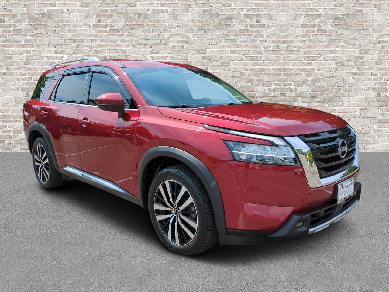 Used 2023 Nissan Pathfinder Platinum w/ Cargo Package
