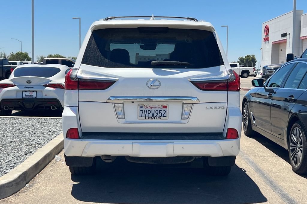 Used 2017 Lexus LX 570 4WD image 7