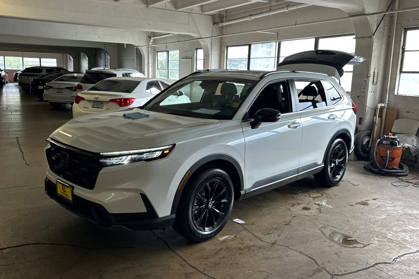 Used 2024 Honda CR-V Sport image 2