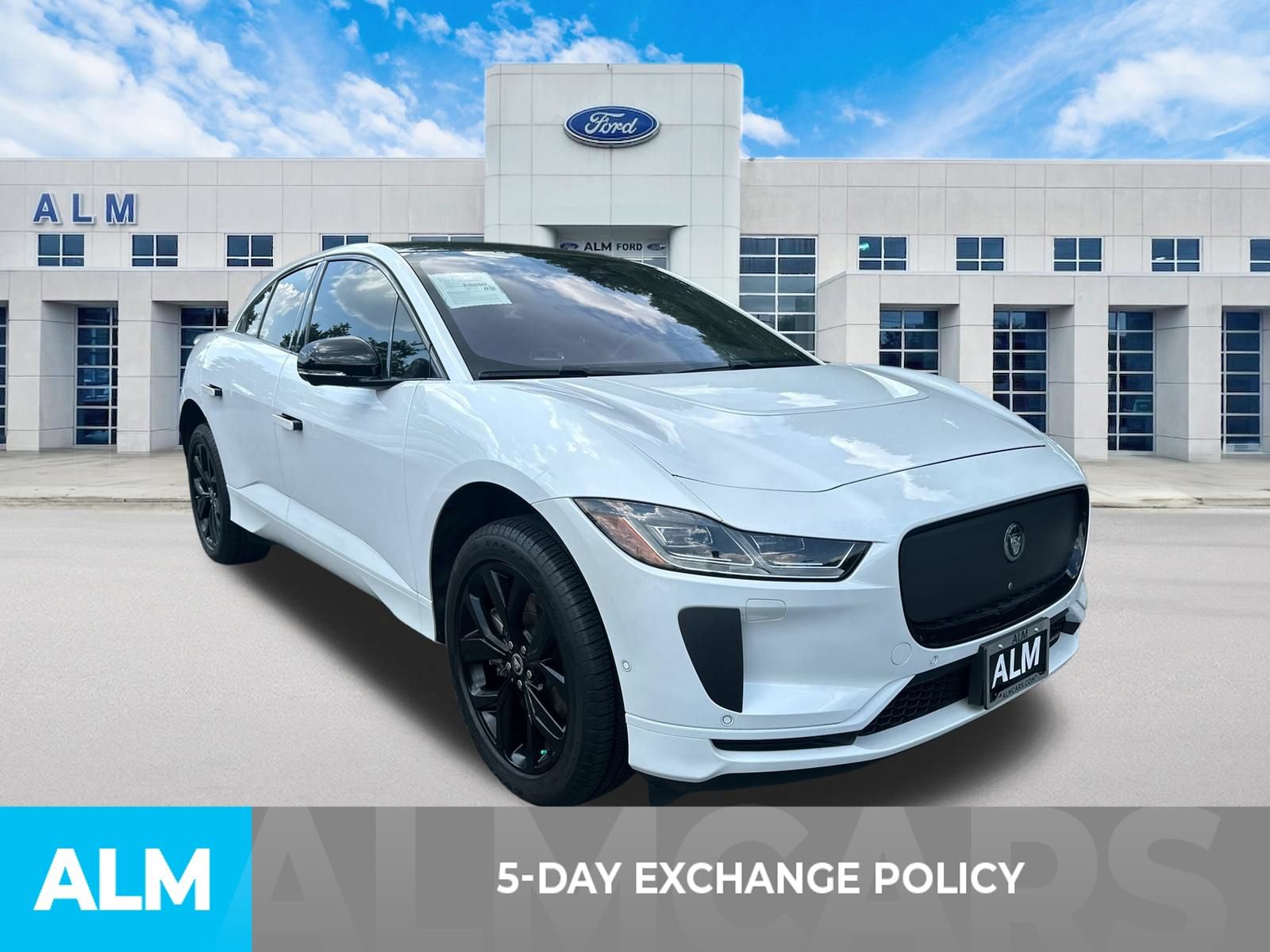 Used 2024 Jaguar I-PACE R-Dynamic HSE AWD/4WD image 3