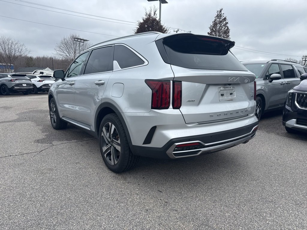 Used 2022 Kia Sorento SX Prestige image 3