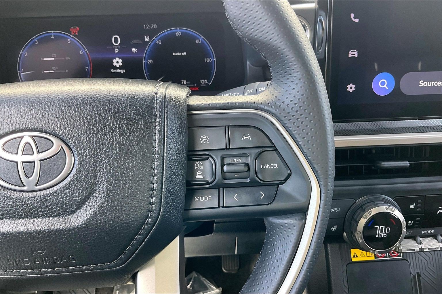 Used 2025 Toyota 4Runner Limited w/ Tow Technology Package AWD/4WD image 24