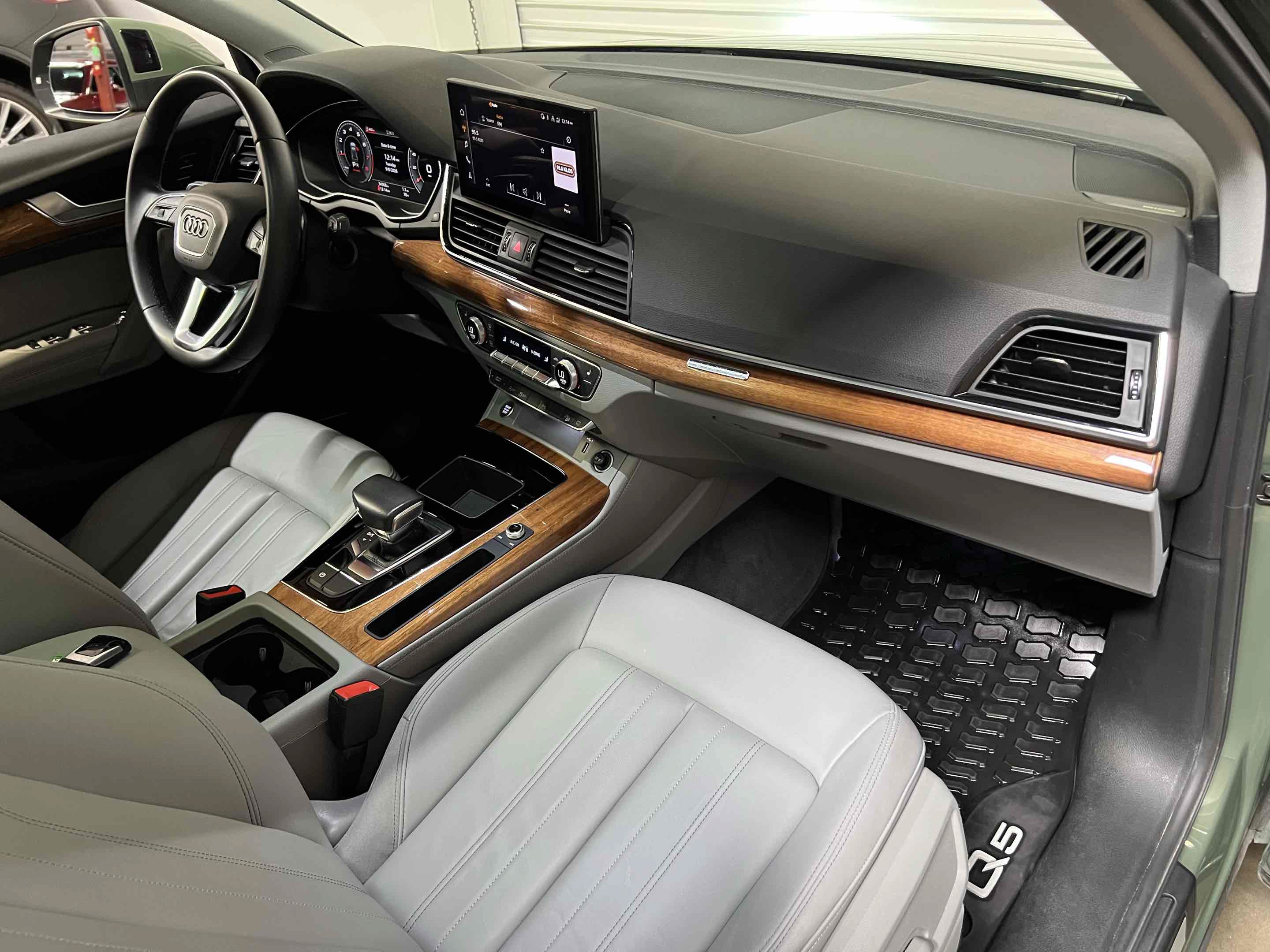 Used 2023 Audi Q5 2.0T Premium Plus AWD/4WD image 37