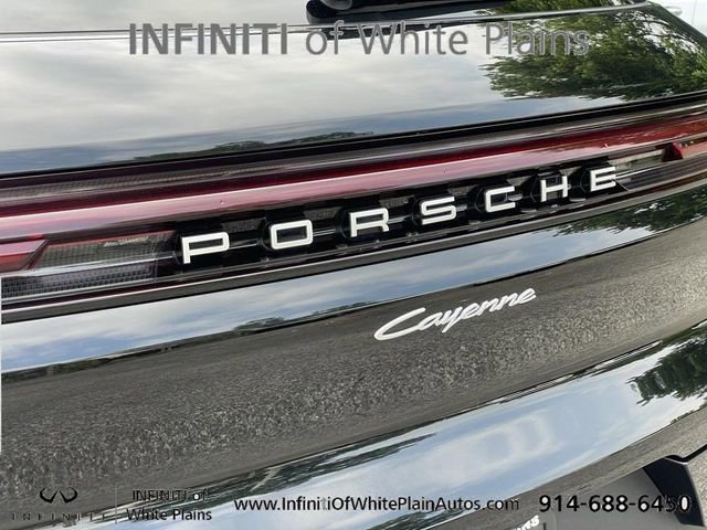 Used 2024 Porsche Cayenne AWD/4WD image 30