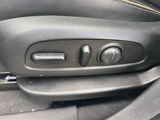 Certified 2023 GMC Terrain AT4 image 21