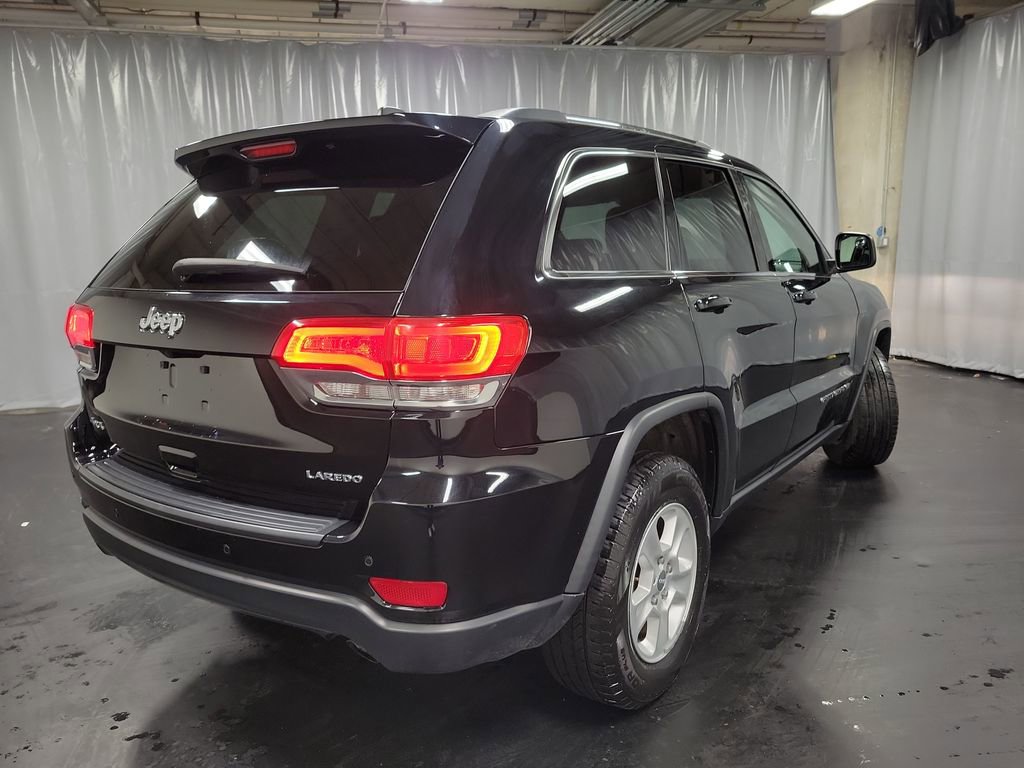 Used 2017 Jeep Grand Cherokee Laredo w/ Quick Order Package 23E image 9