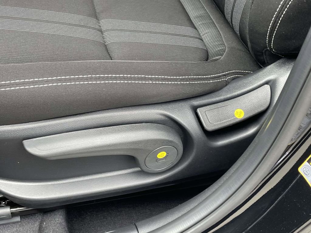 New 2026 Hyundai Venue SEL image 16