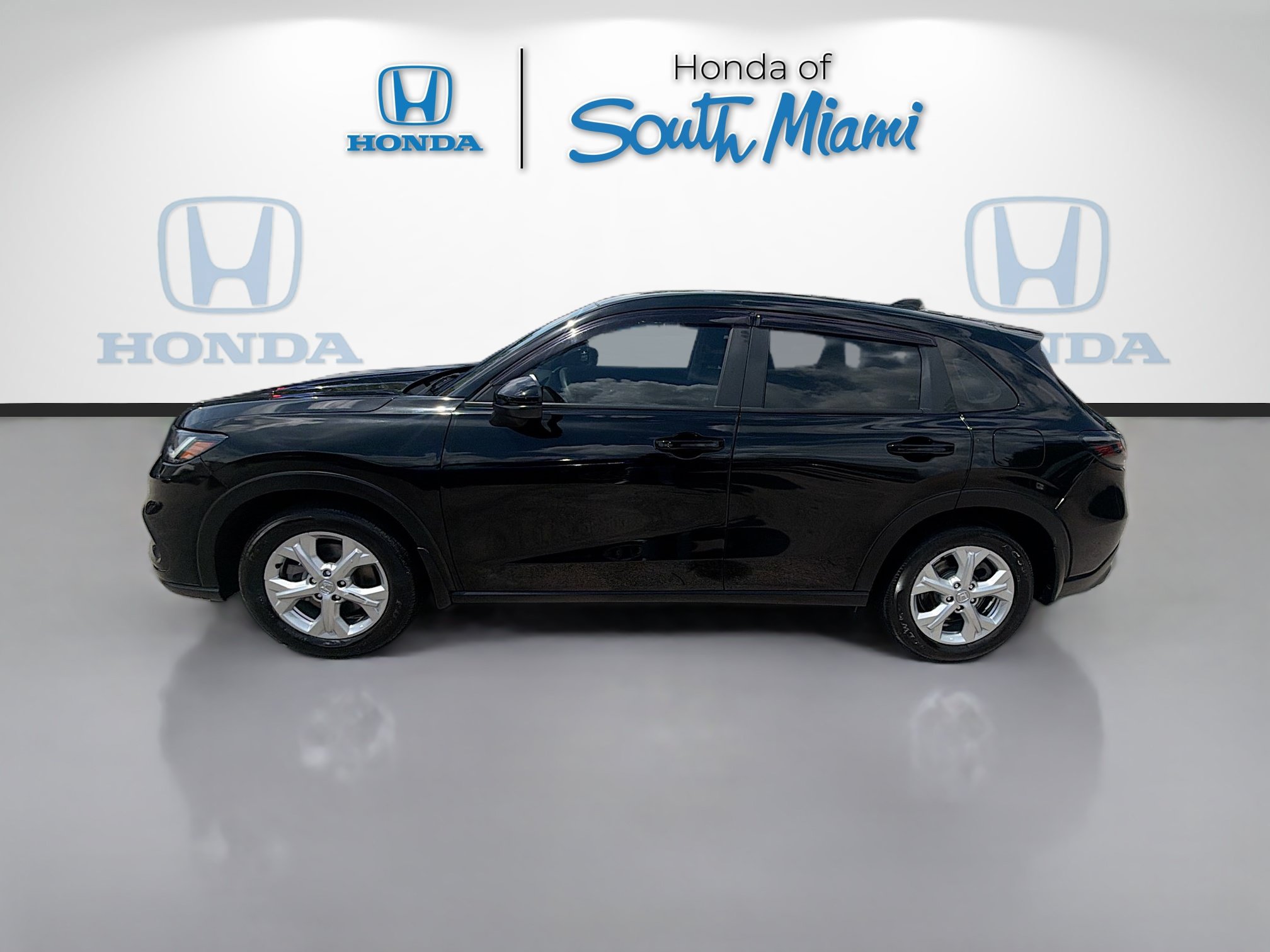 Used 2024 Honda HR-V LX image 4