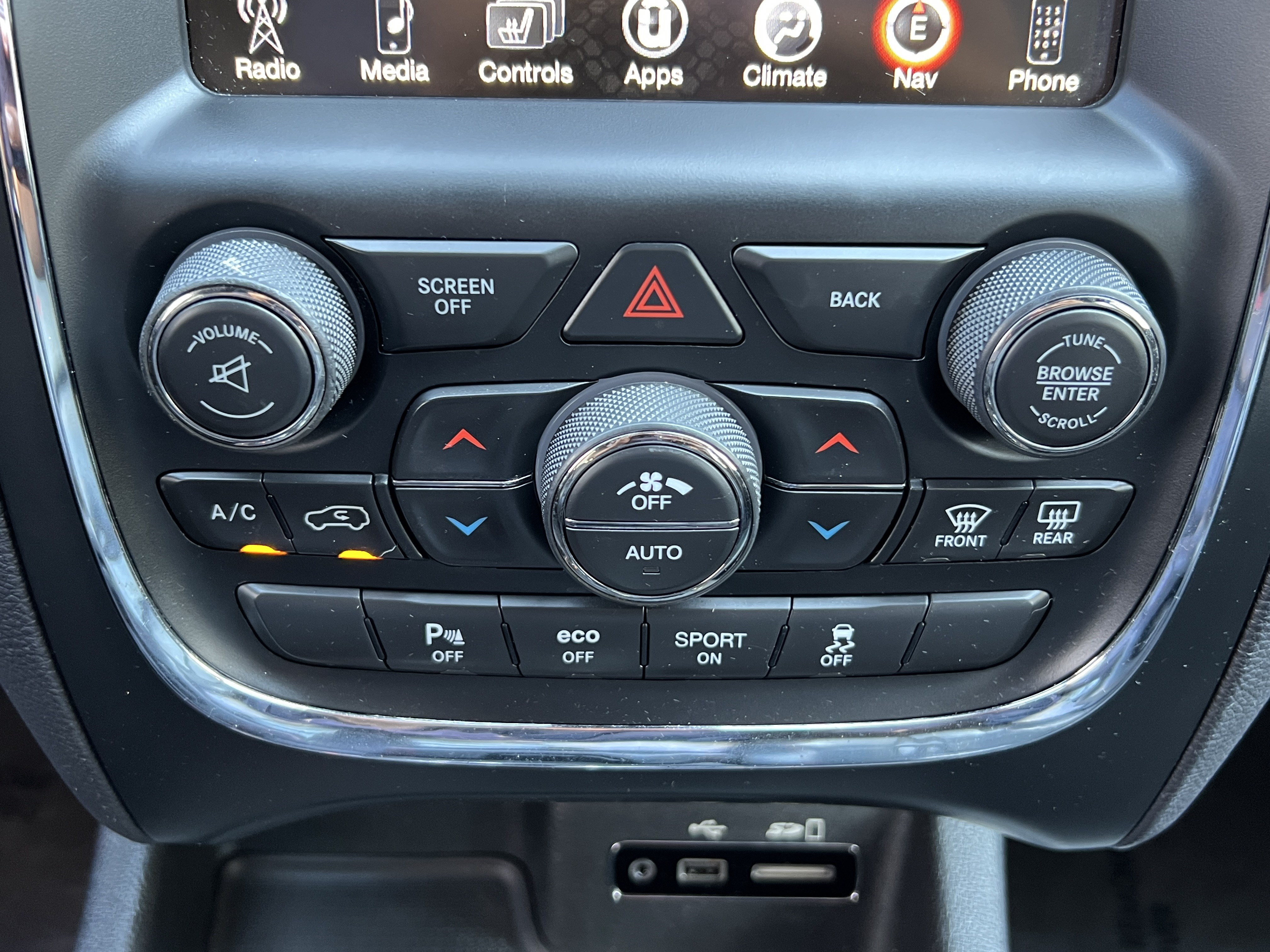 Used 2017 Dodge Durango R/T AWD/4WD image 34