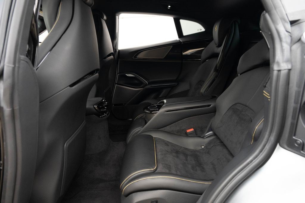 Used 2024 Ferrari Purosangue AWD/4WD image 57