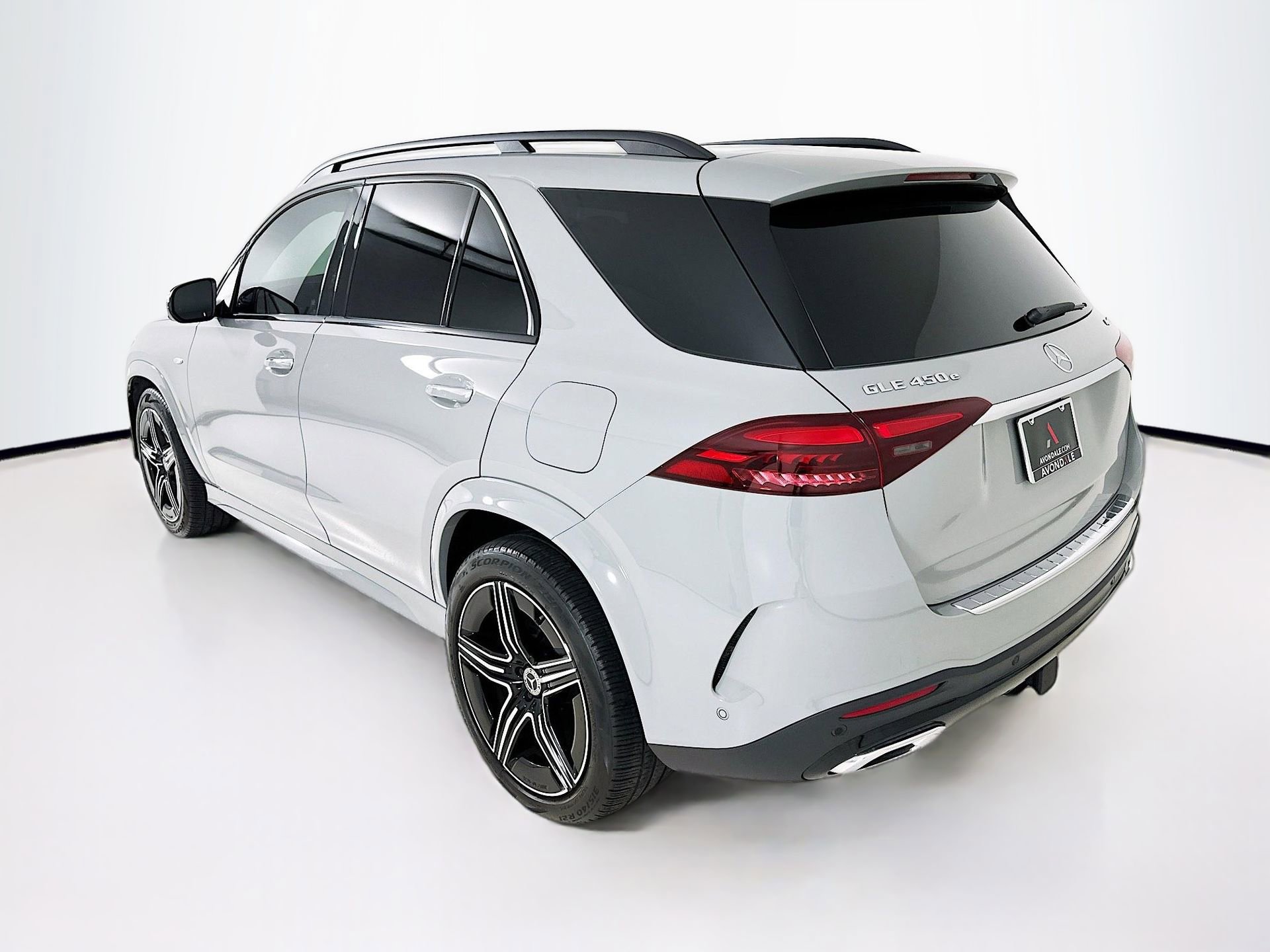 Used 2025 Mercedes-Benz GLE 450e 4MATIC image 6