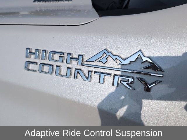 Used 2024 Chevrolet Silverado 1500 High Country w/ High Country Premium Package AWD/4WD image 14