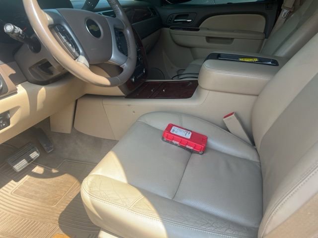 Used 2014 Chevrolet Tahoe LTZ image 10