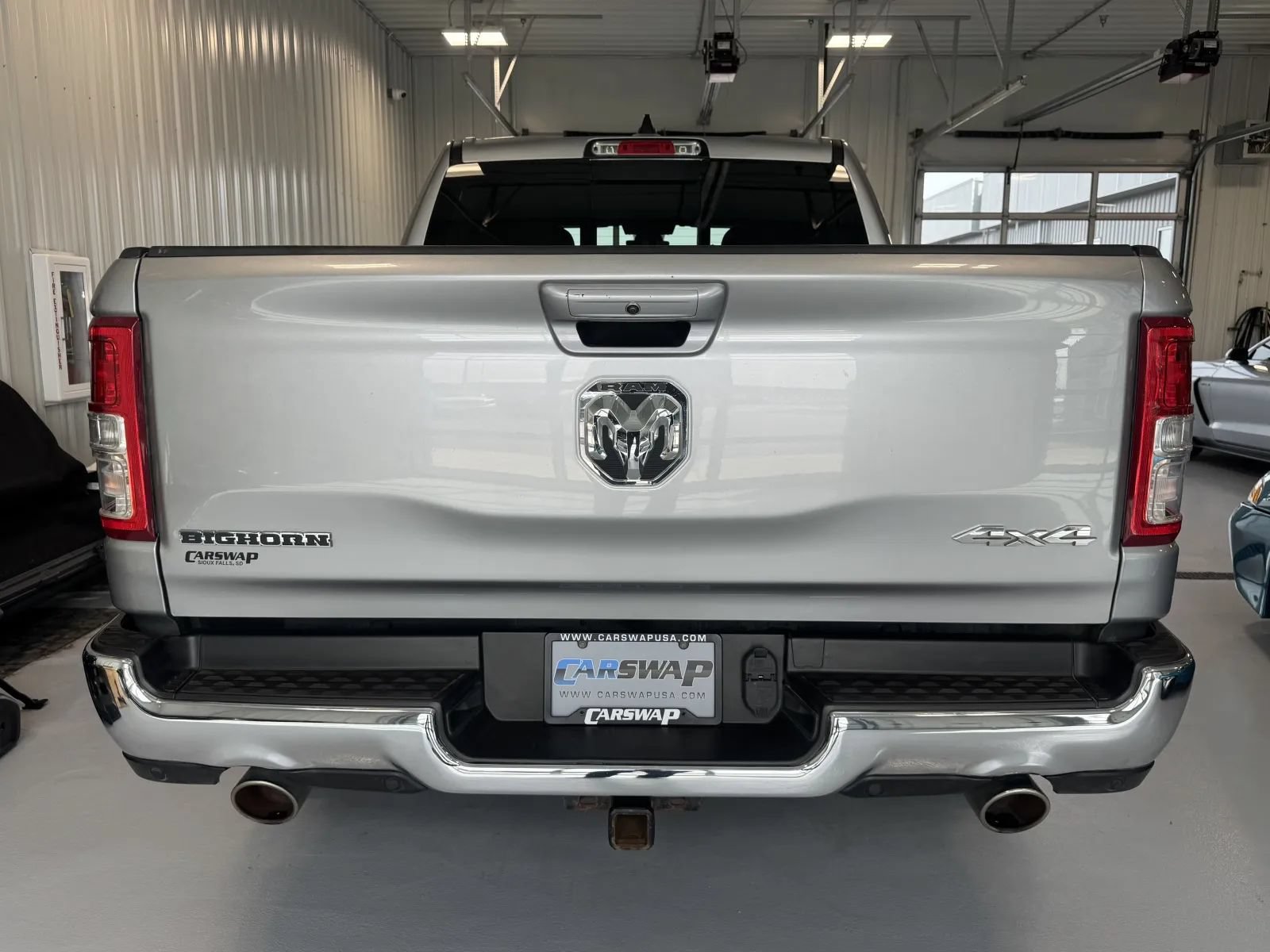 Used 2022 RAM 1500 Big Horn AWD/4WD image 3