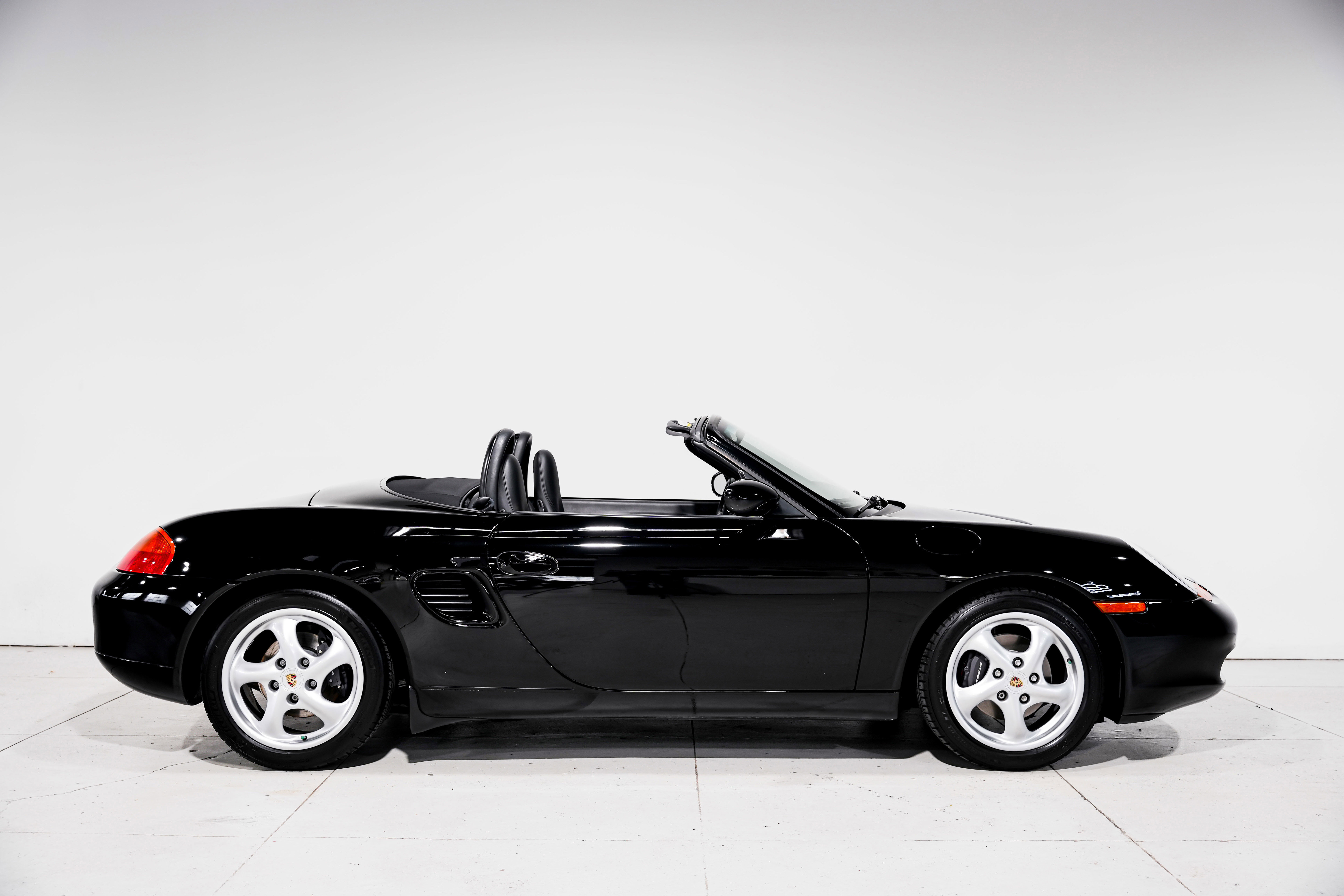 Used 2000 Porsche Boxster image 2