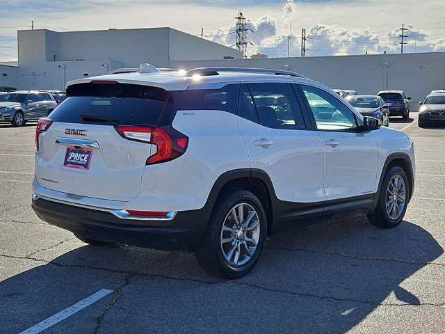 Used 2024 GMC Terrain SLT image 5