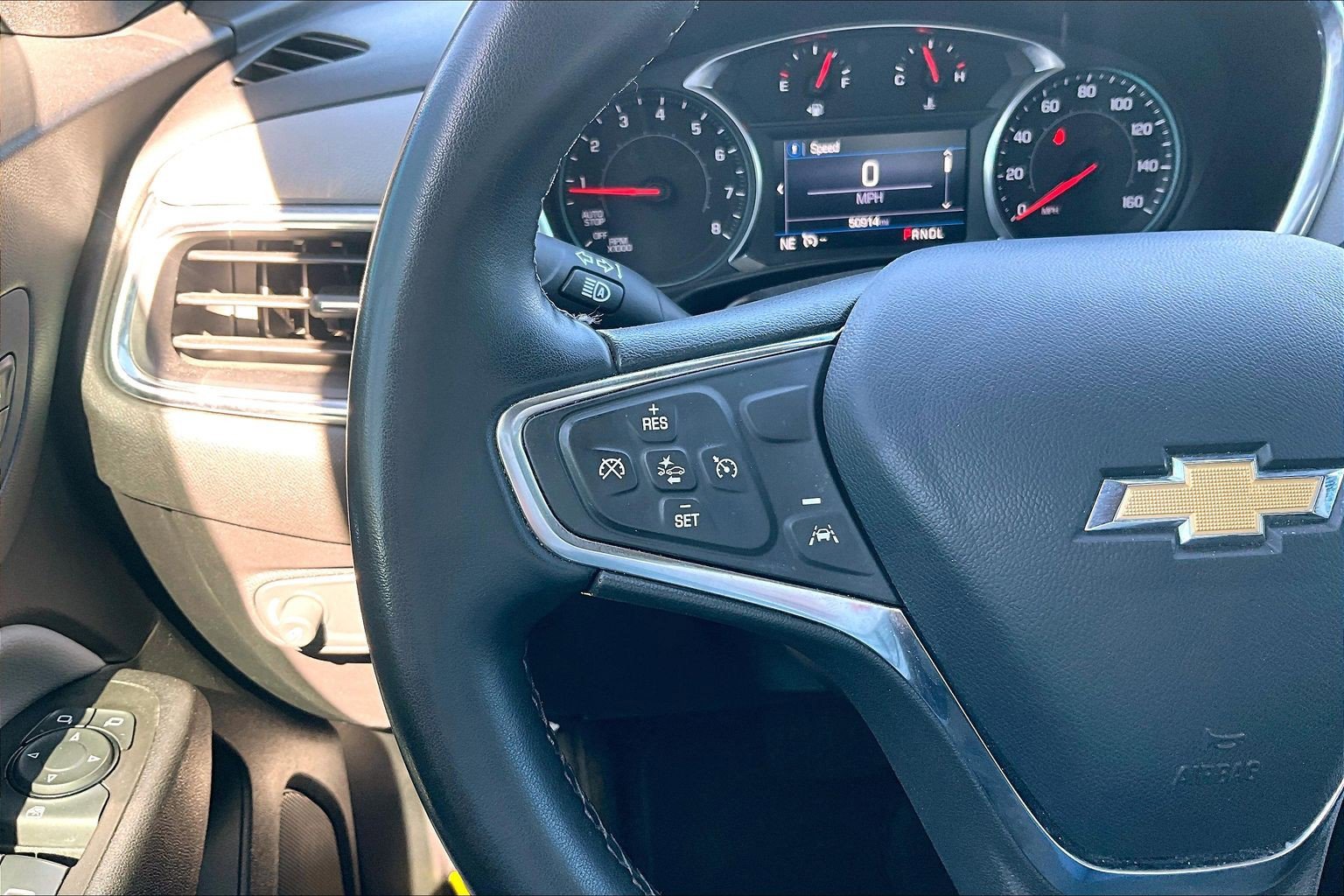 Used 2024 Chevrolet Equinox LT AWD/4WD image 18