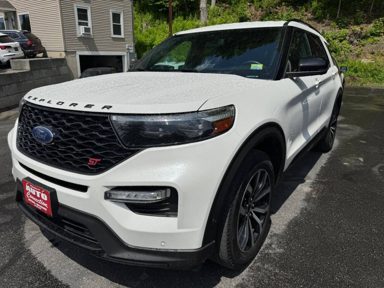 Used 2020 Ford Explorer ST w/ Premium Technology Package AWD/4WD image 1